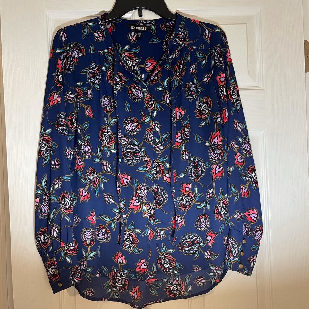 EXPRESS Long Sleeves Shirt